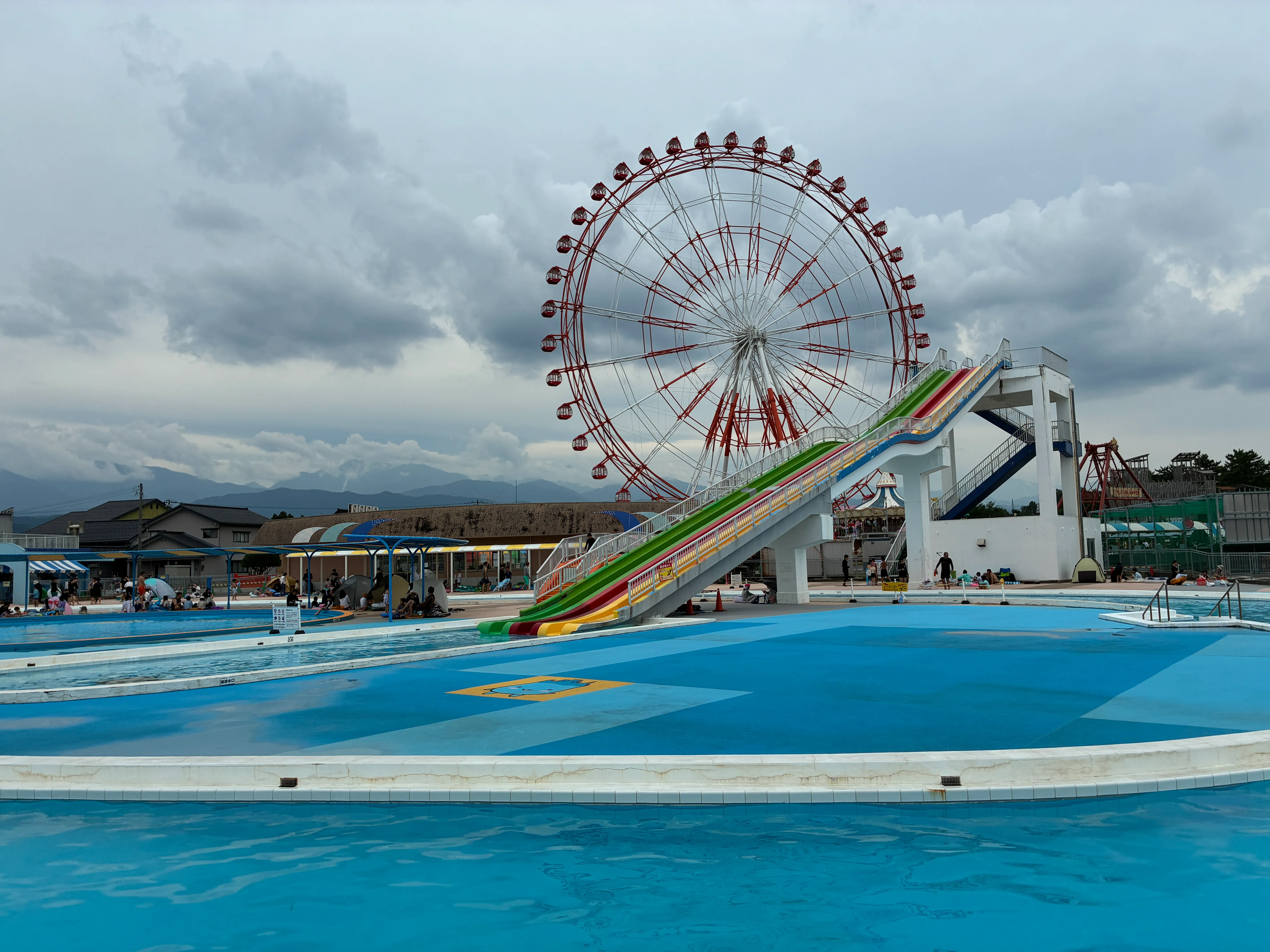 ミラージュランド 海水プールの写真